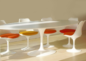 Saarinen Tulip Chair - der Stuhl-Designklassiker von KNOLL Int.