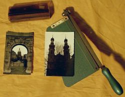 Fotoschneidemaschine der 1950er Jahre - ntzliche Schreibtischaccessoires fr Bro-Schrank