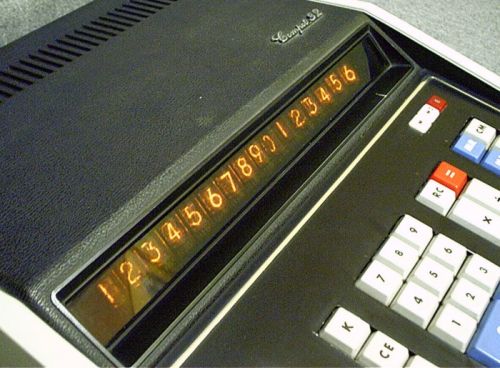 Schreibtischaccessoires nur frs Bro - Taschenrechner als Tischrechner mit Nixie Rhren