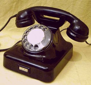 Telefon W48 von HEIBL - der Klassiker der Telefonie: einfach anschließen & telefonieren