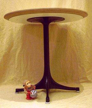 Bistrotisch, Couchtisch, Beistelltisch, VITRA Bistrotisch, Couchtisch, HERMAN MILLER, VITRA