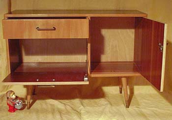 Telefontischchen oder Nierentisch-Nachttisch? Telefontischchen oder Nierentisch-Nachttisch?