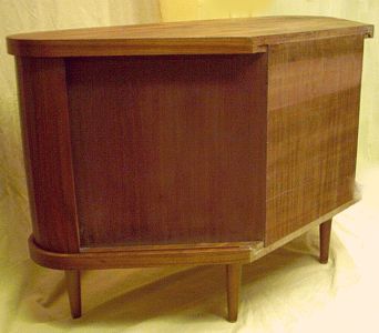 Eckschrank mit Bar im Mid-Century Design