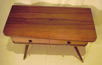 Flurkommode oder Telefontisch? Flurkommode oder Telefontisch?