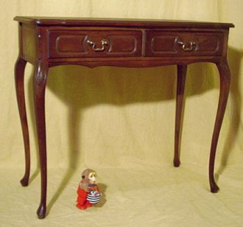 Konsole im Louis-seize Stil