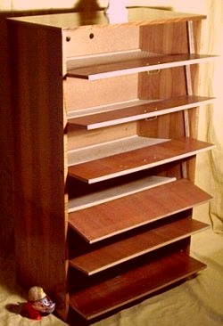 Schuhkipper - ein Schuhschrank-Raumwunder für Schuhe im Flur