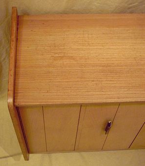 Schuhschrank bzw. Schuhkommode - ein beliebtes Garderobenmöbel Schuhschrank bzw. Schuhkommode - ein beliebtes Garderobenmöbel