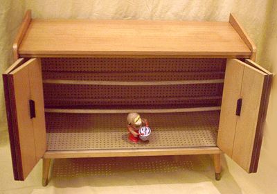 Schuhkommode - ein beliebtes Garderobenmöbel im Mid-Century Design Schuhkommode - ein beliebtes Garderobenmöbel im Mid-Century Design