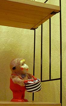 WHB Eiche Wandregal mit raffinierter Regal-Konstruktion WHB Eiche Wandregal mit raffinierter Regal-Konstruktion