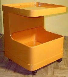 Roll-Beistelltisch aus formschönen Plastik, Servierwagen, Rollwagen Roll-Beistelltisch aus formschönen Plastik, Servierwagen, Rollwagen