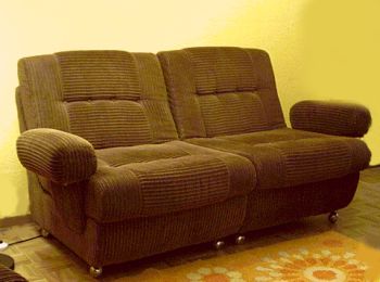 Zweisitzer-Sofa bzw. Couch