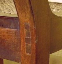 Stuhl mit Geflechteinsatz Stuhl mit Geflechteinsatz