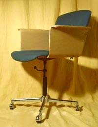 Schreibtischstuhl & Bürostuhl für den flexiblen Einsatz am Arbeitsplatz