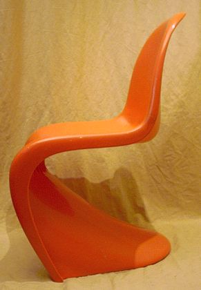 Verner Panton Chair - Kunststoffstuhl-Designklassiker von VITRA