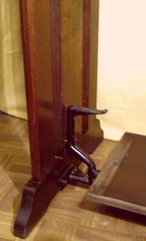 Trittpedal mit Schwungradantrieb Trittpedal mit Schwungradantrieb