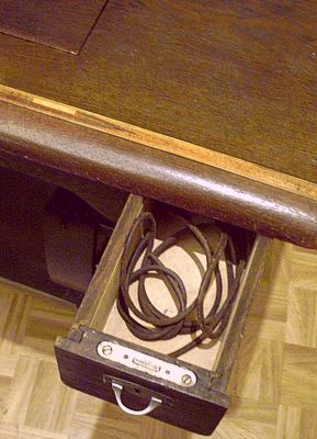 Maßband auf dem Nähtisch Maßband auf dem Nähtisch