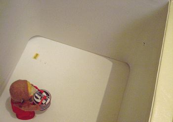 Sitzbank als Wäschetruhe, Garderobenmöbel oder Bettkasten Sitzbank als Wäschetruhe, Garderobenmöbel oder Bettkasten