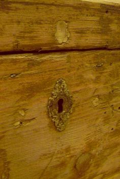 Reisetruhe, Runddeckeltruhe, Holztruhe, Antiquitt