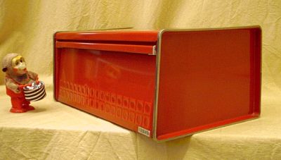 BRABANTIA Brotbox in grafischem Design der 1960er