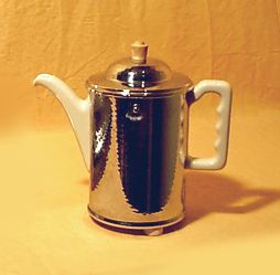 SUS Isolierhülle und FÜRSTENBERG Porzellankanne - elegante Kaffee oder Tee warmhalten
