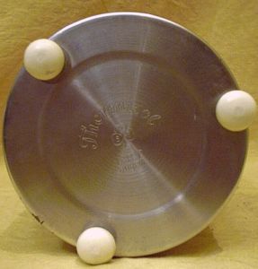 Isolierkanne zum Kaffee - eleganter kann Kaffeetrinken nicht vonstatten gehen Isolierkanne zum Kaffee - eleganter kann Kaffeetrinken nicht vonstatten gehen