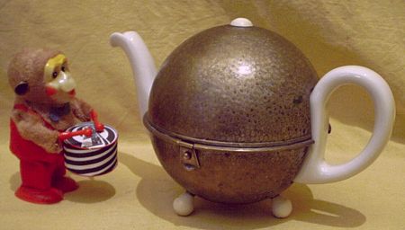 HUTSCHENREUTHER Porzellan Kanne in WMF Isolierhülle - eine perfekte Isolierkanne als Teekanne