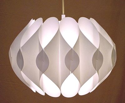 Schlaufenleuchte - das Sixties Design vor allem im Schlafzimmer