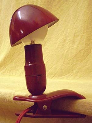 Klemmlampe mit Hut - perfekte Leseleuchte im Mid Century Design