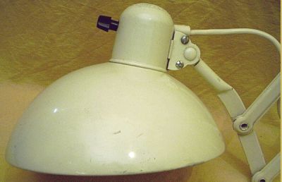 Original KAISER-idell Scherenleuchte 6718 - modernisiertes Industriedesign Original KAISER-idell Scherenleuchte 6718 - modernisiertes Industriedesign