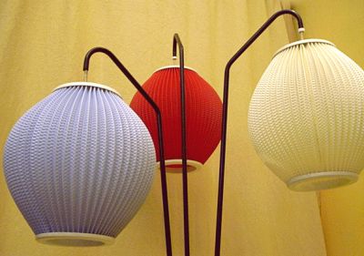 Lampion-Stehlampe - der Designklassiker der 50er Jahre