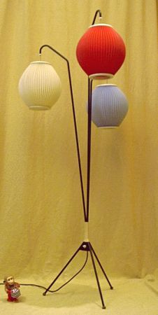 Lampion-Stehleuchte - der Designklassiker der 50er Jahre