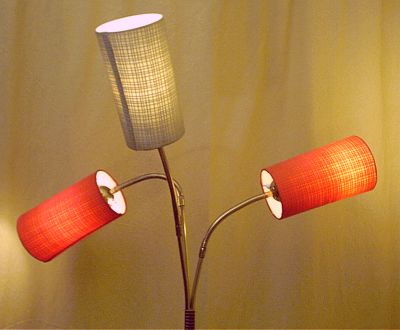 Lampion-Stehleuchte der 50er Jahre mit Gliederarme