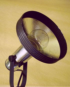 Stehlampe mit Strahler als Reflektoren - keine teuren Reflektorlampen kaufen!