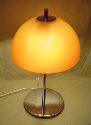 Tischlampe in Orange und Chrom - zeitlos eleganter Space / Atomic Age Stil!